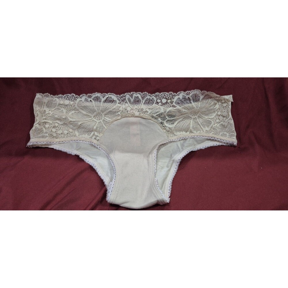 NWT Victorias Secret  Medium Cheeky Panties Panty  New